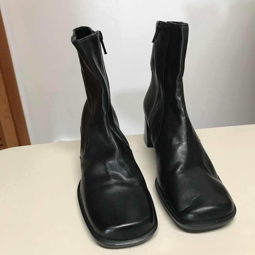 Classiques  Entier Black Leather Ankle Boots